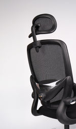 Nova Mesh Lux
